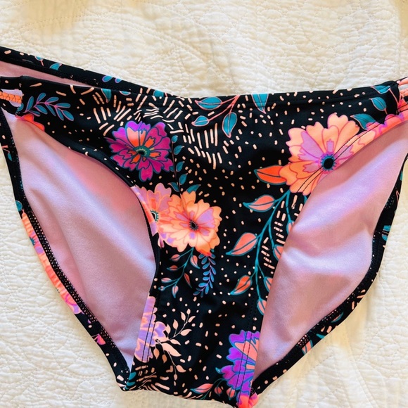 Xhilaration Floral Bikini, Black/Neon Pink - Picture 3 of 8